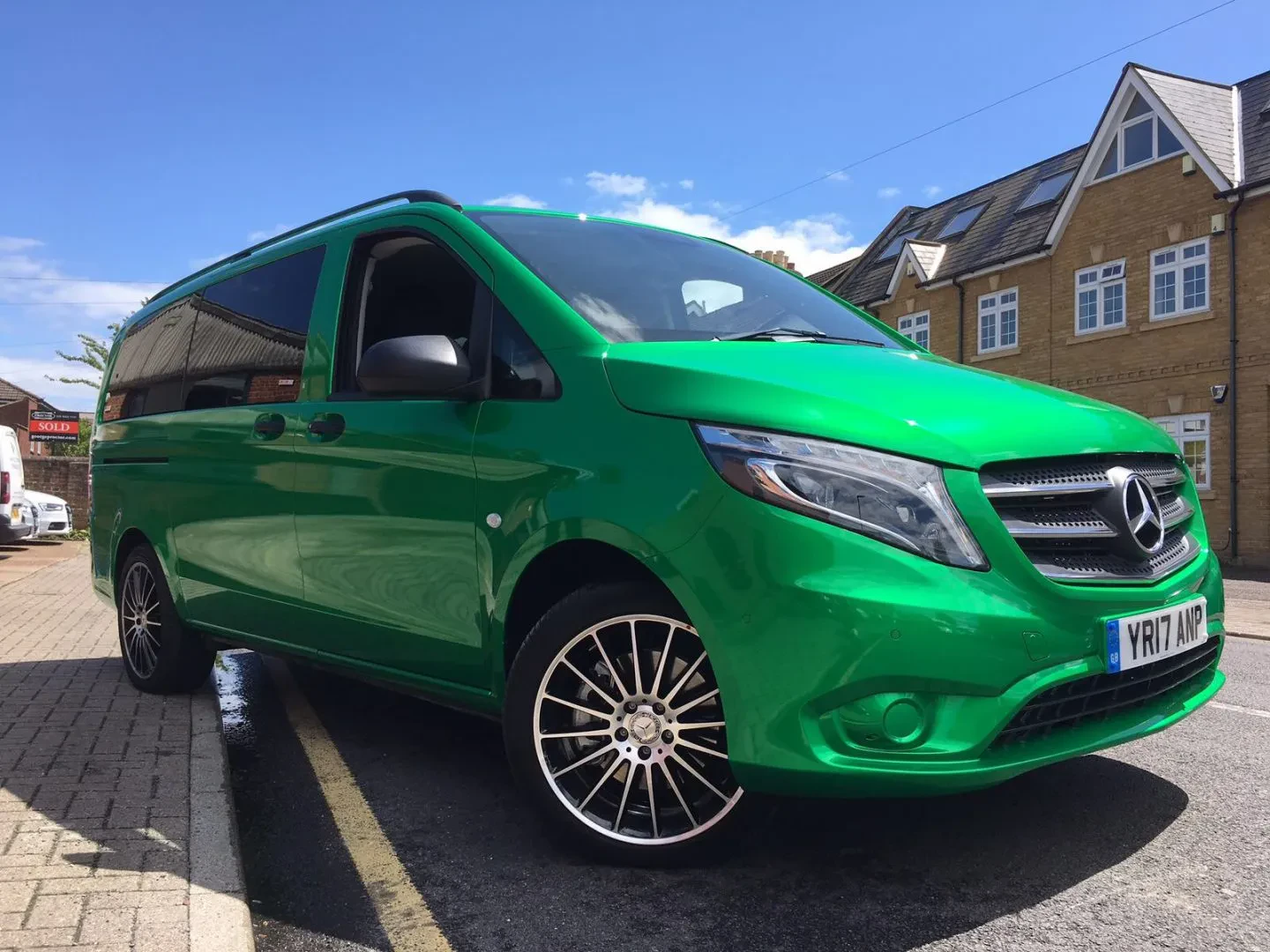 GreenLight Diecast Mercedes Vito
