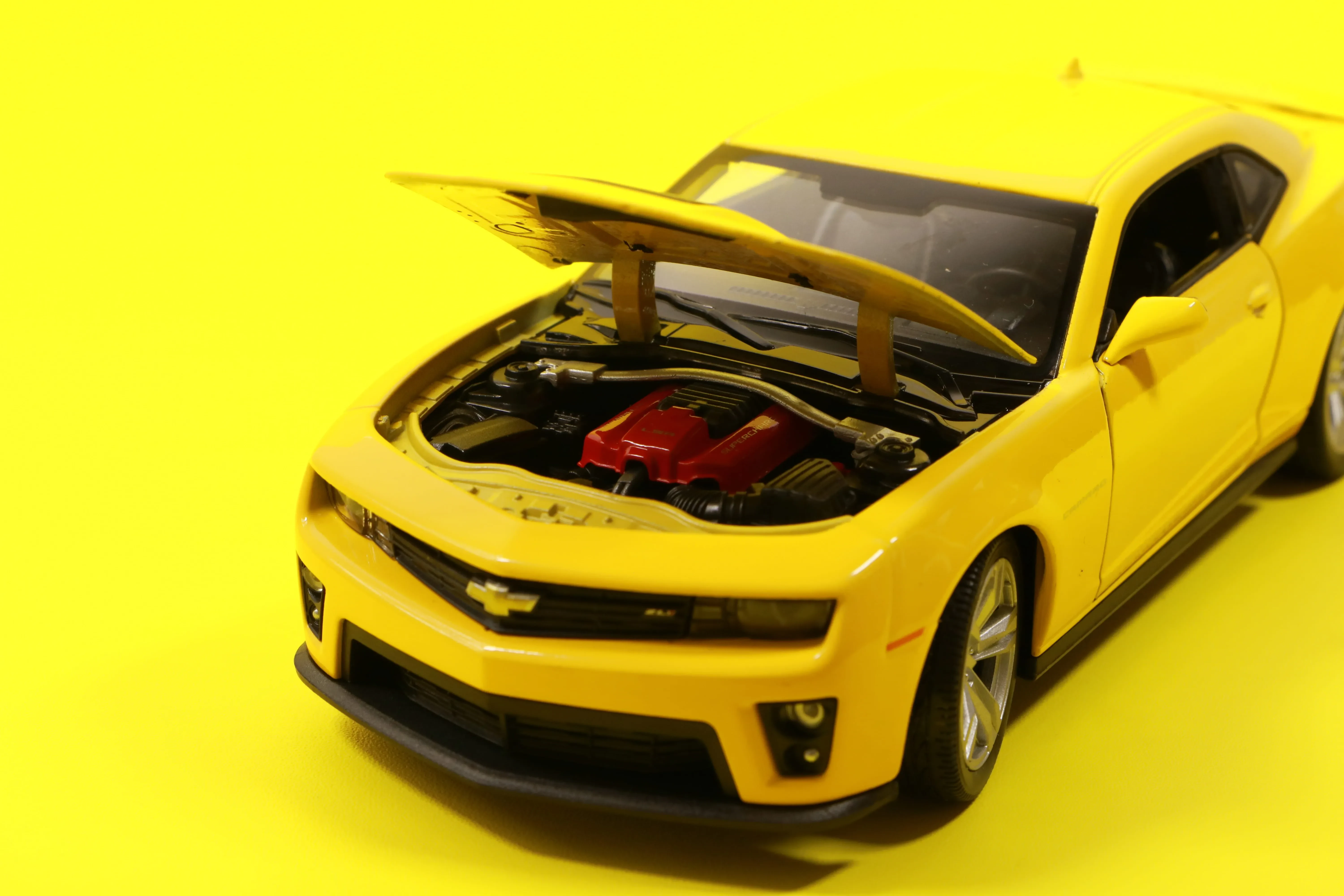 img/4182_digging-into-the-tiny-world-of-toyota-ke30-diecast-cars-arent-they-neat.webp