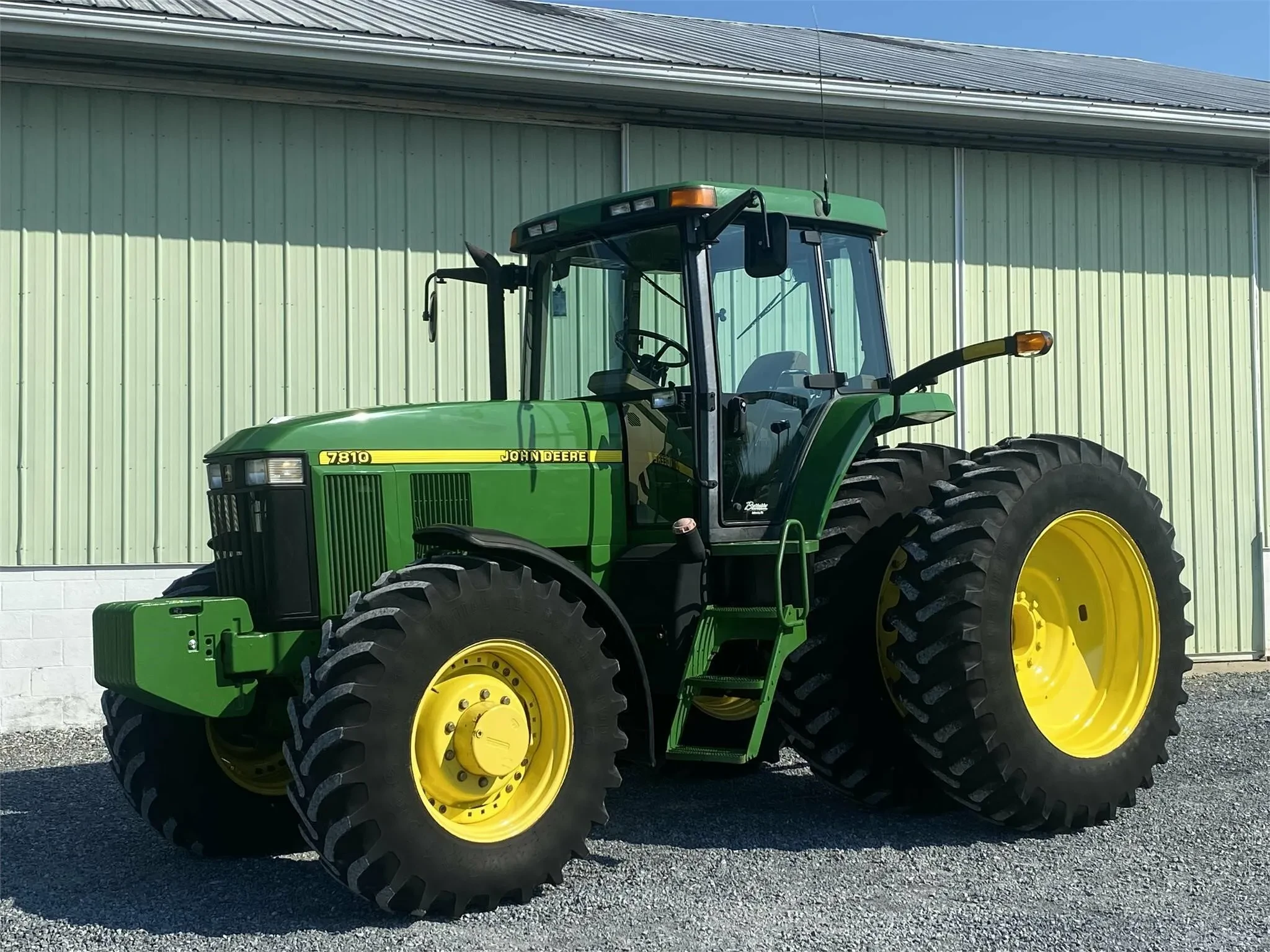John Deere 7810 Tractor Diecast Model