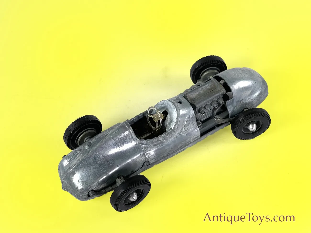 Diecast car kit assembly
