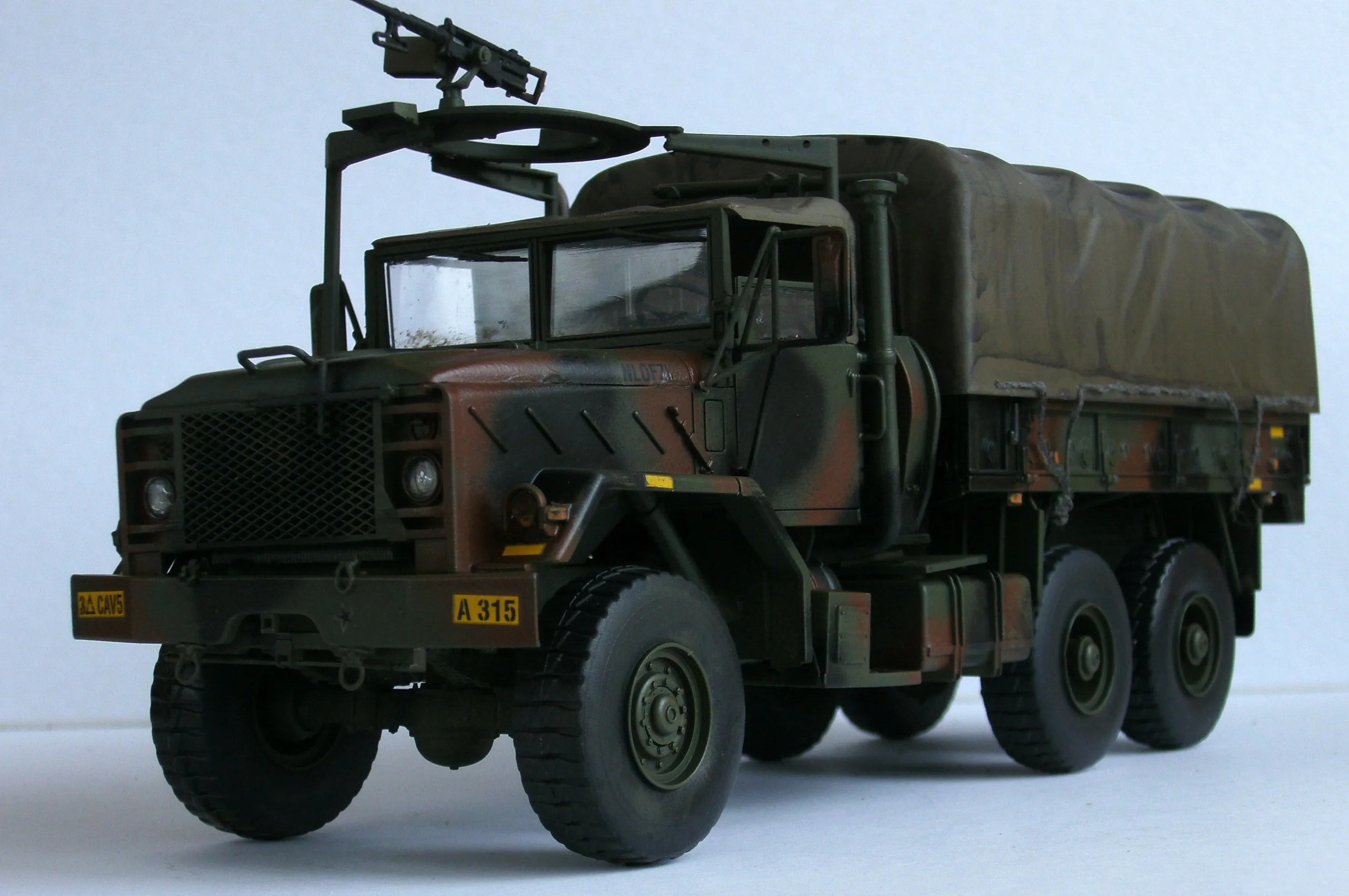 img/4205_black-diecast-trucks-a-collectors-dream.webp
