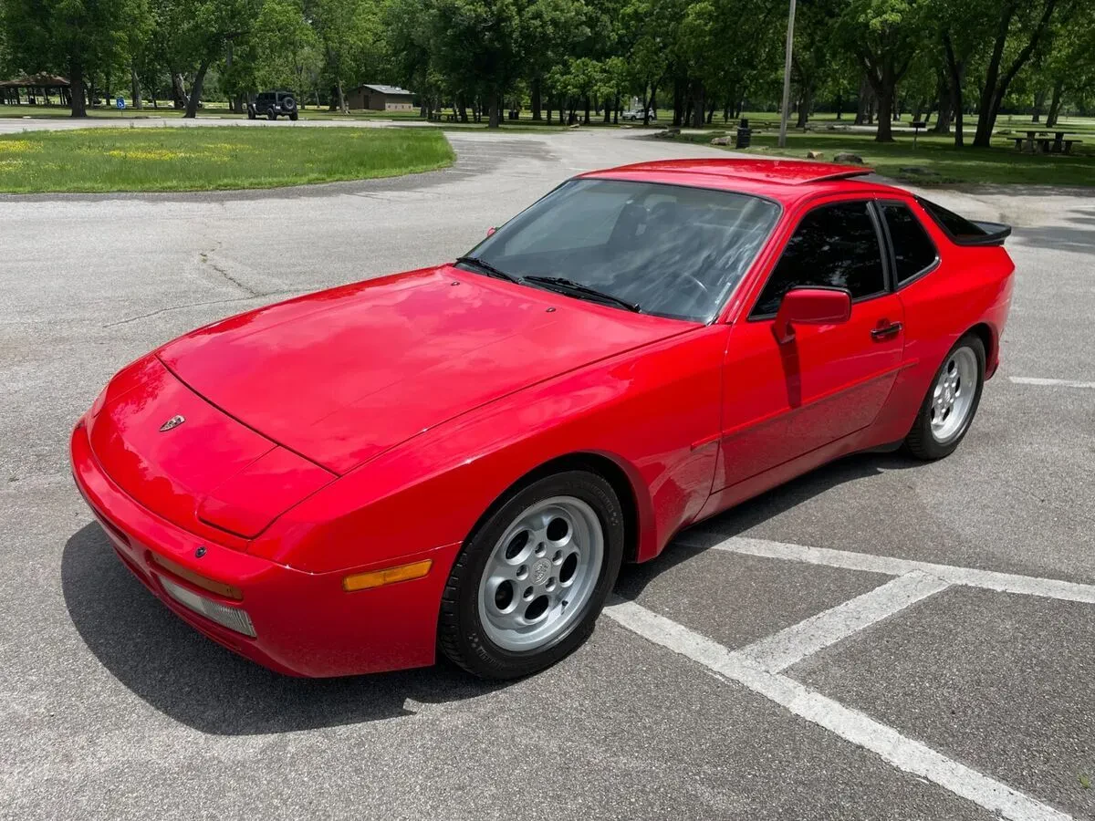 Porsche 944 Turbo diecast in Guards Red