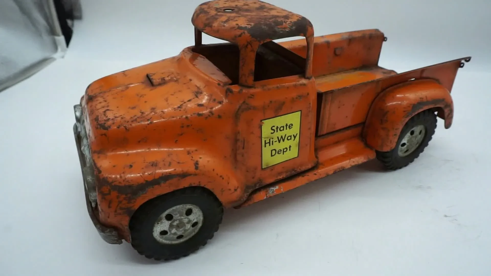 img/4226_giving-your-diecast-cars-a-new-life-a-complete-restoration-guide.webp