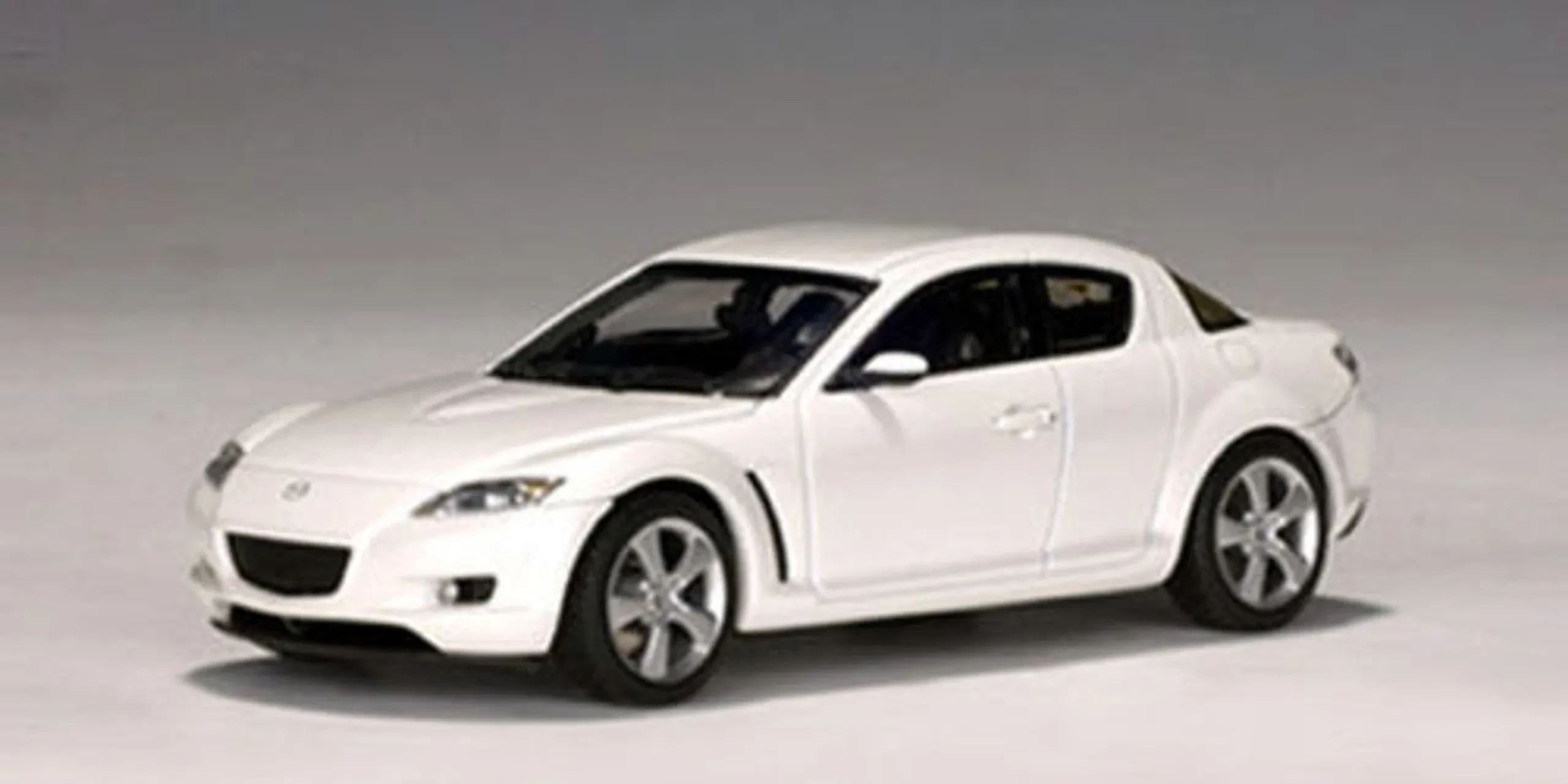 img/4255_mazda-rx-8-diecast-models-a-collectors-dream.webp