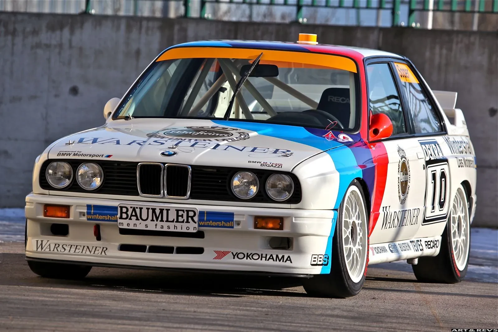 img/4256_lets-dive-into-the-world-of-bmw-m3-dtm-diecast-models.webp