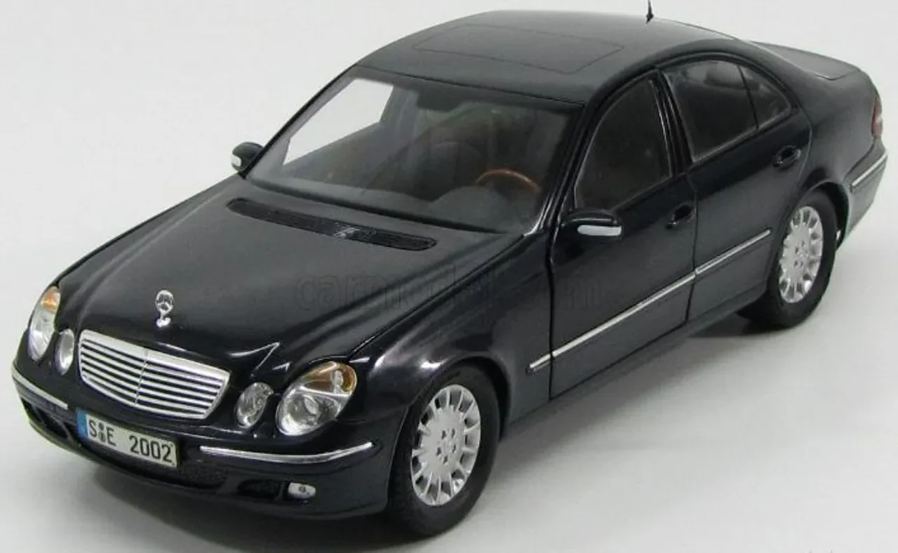 Mercedes A180 diecast model 1:18