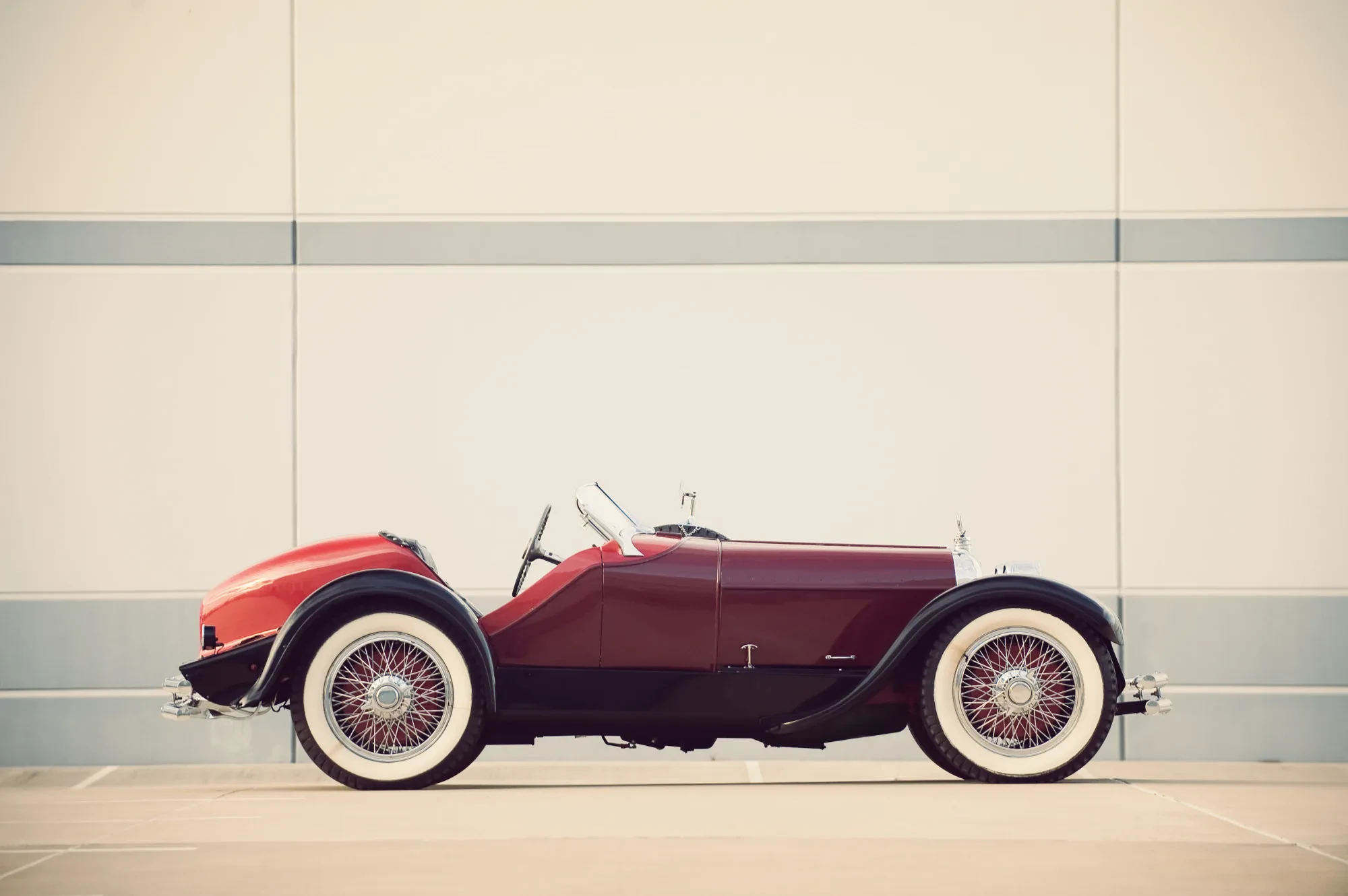 img/4278_duesenberg-diecast-models-a-collectors-guide-to-miniature-luxury.webp