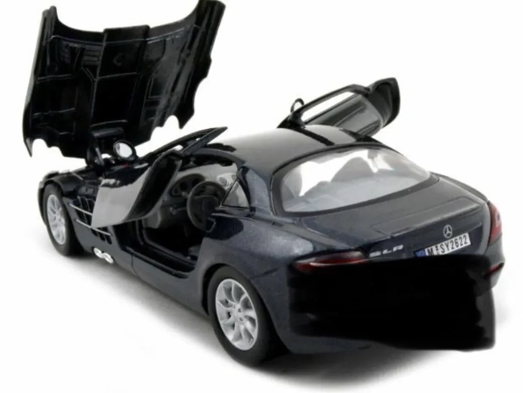 img/4280_collecting-tiny-treasures-a-deep-dive-into-mercedes-diecast-cars.webp