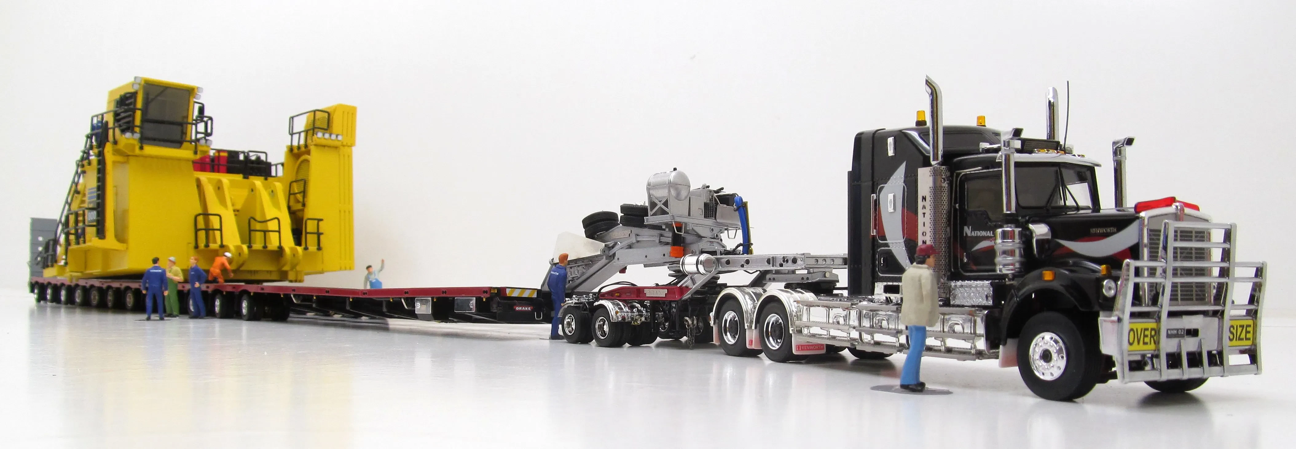 img/4326_diecast-model-trucks-in-the-usa-are-totally-awesome-lets-check-them-out.webp
