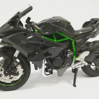 img/4388_kawasaki-h2r-diecast-models-a-collectors-dream.webp