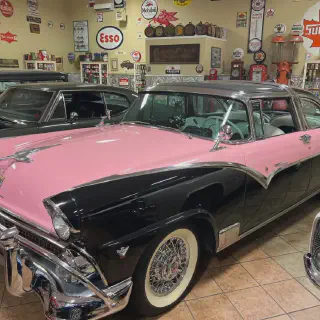 img/4389_hunting-for-tiny-treasures-your-guide-to-diecast-car-auctions-in-ontario-2024.webp