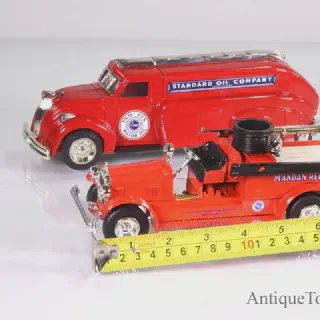 img/4400_diecast-oil-tanker-trucks-a-collectors-guide.webp
