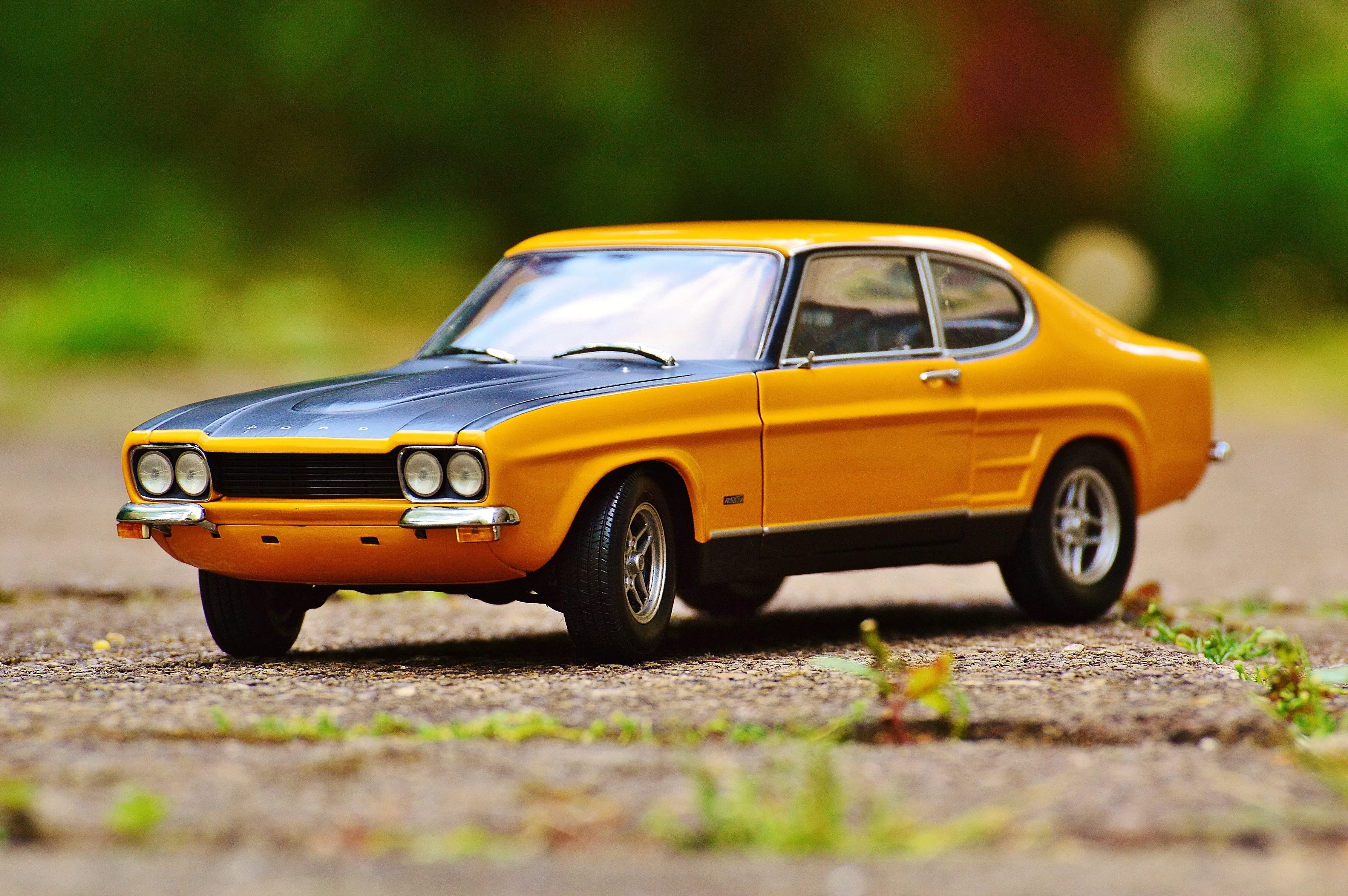 img/4460_whats-the-deal-with-those-tiny-car-sizes-anyway.webp