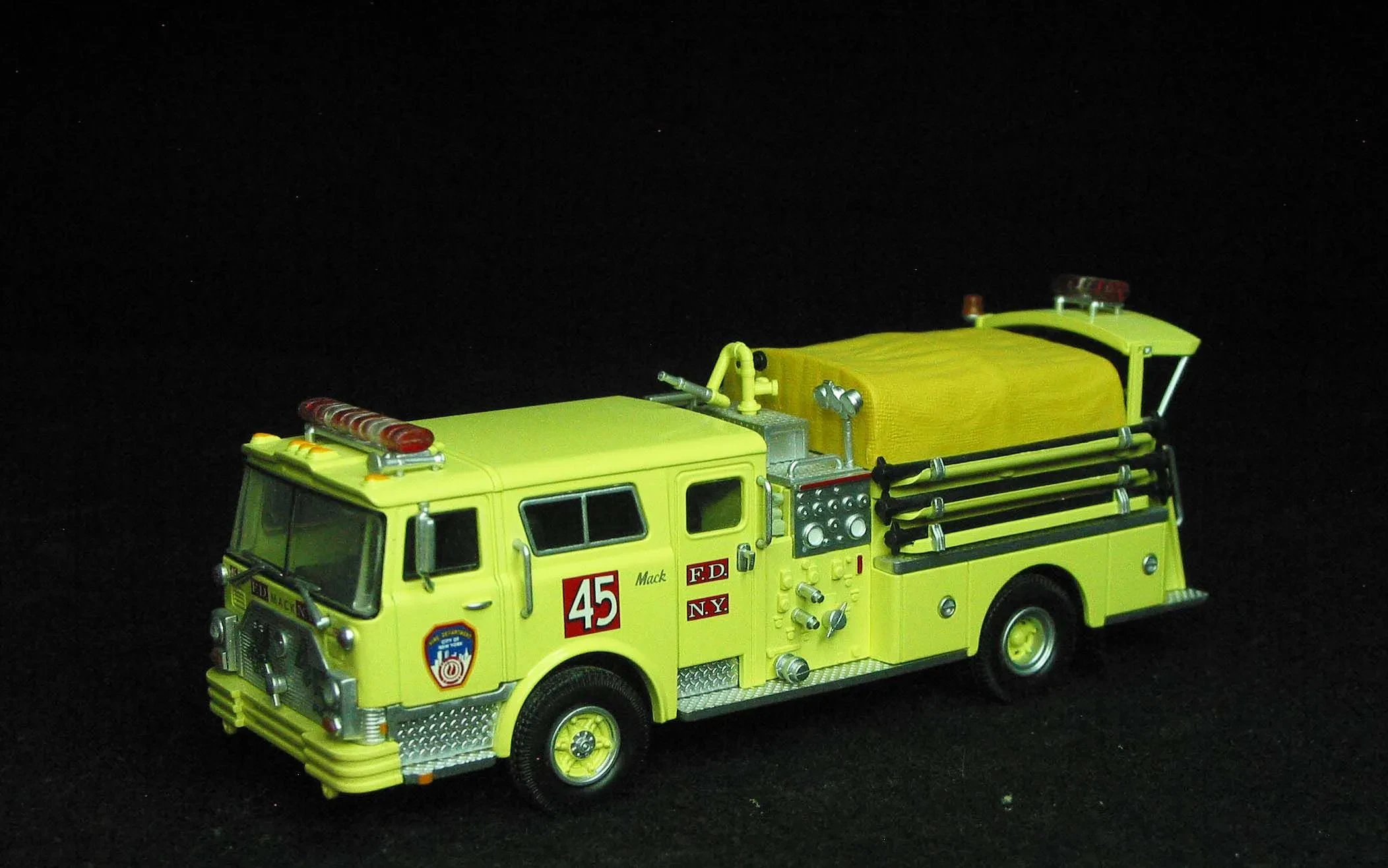 img/4465_diecast-fire-rescue-trucks-a-collectors-passion.webp