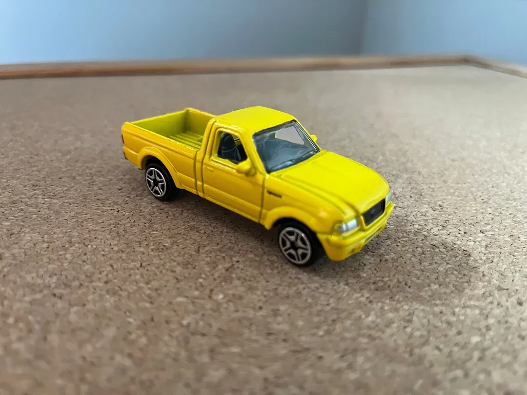 img/4489_motor-max-diecast-cars-in-canada-a-collectors-guide.webp