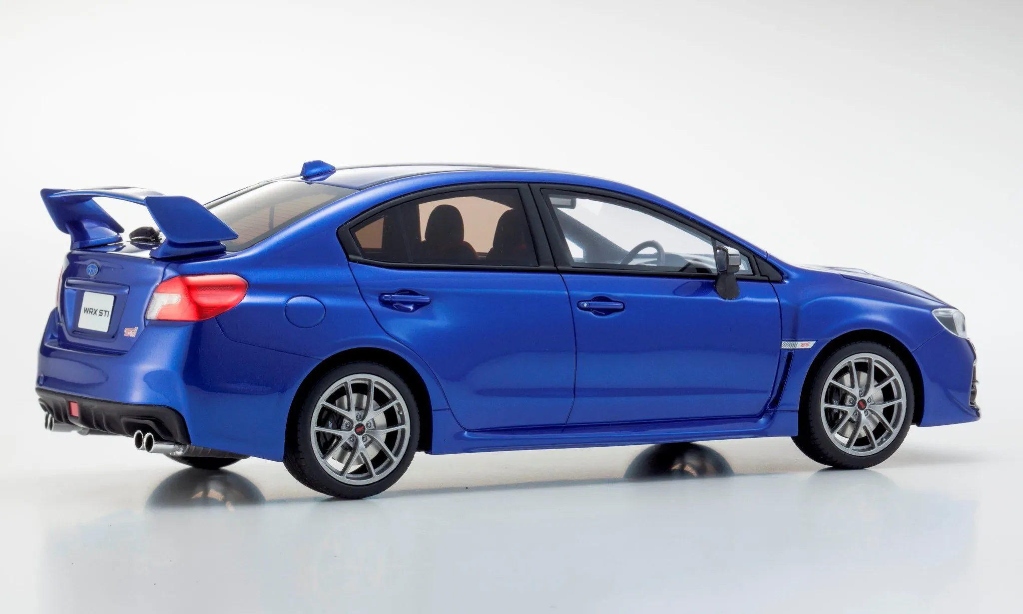 img/4502_kyosho-diecast-cars-in-malaysia-a-collectors-guide.webp