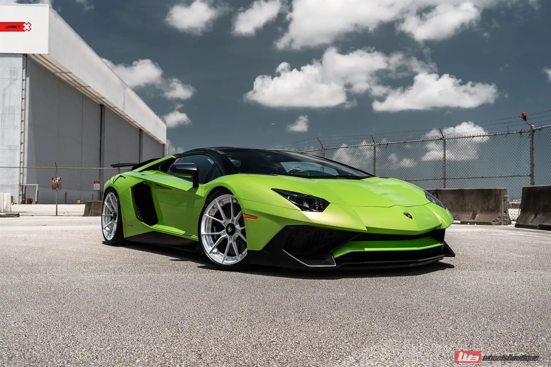 lamborghini aventador sv roadster diecast collection