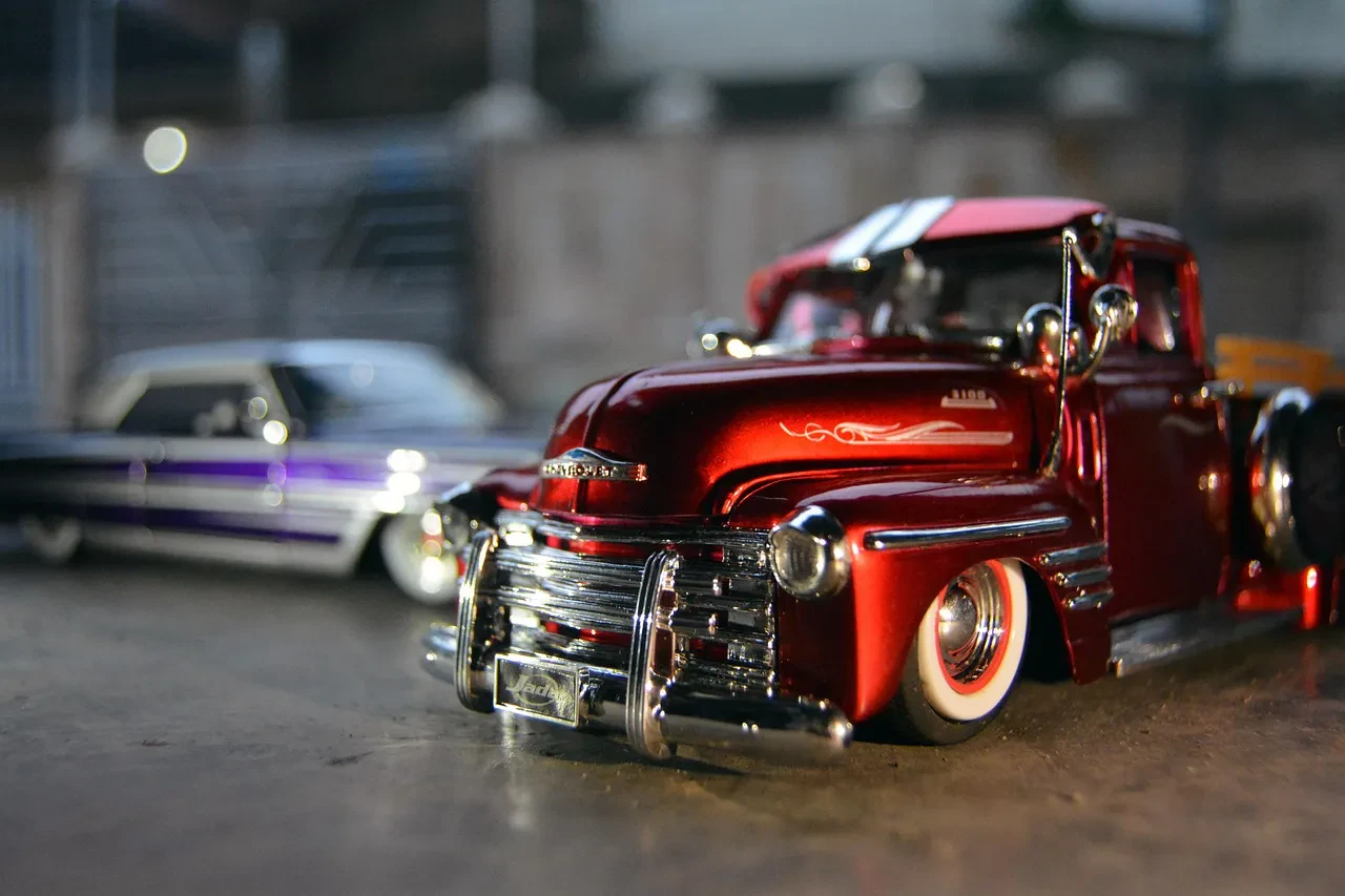 img/4518_lets-talk-about-those-awesome-little-diecast-cars.webp
