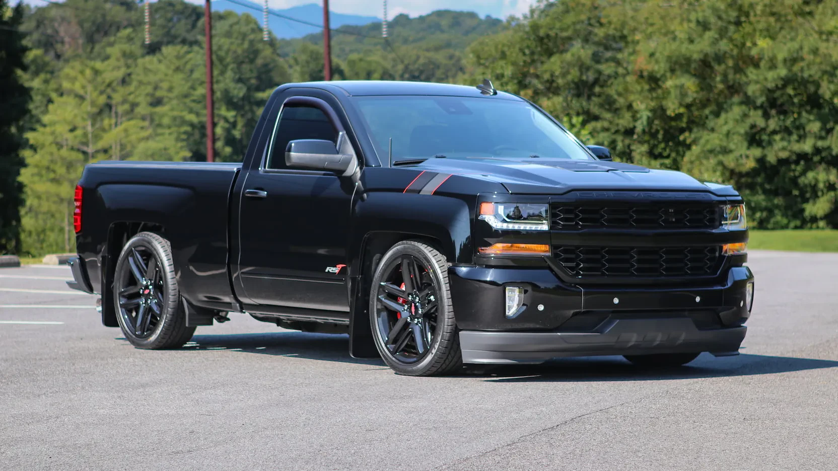 img/4520_lets-talk-about-those-awesome-diecast-2018-silverado-trucks.webp
