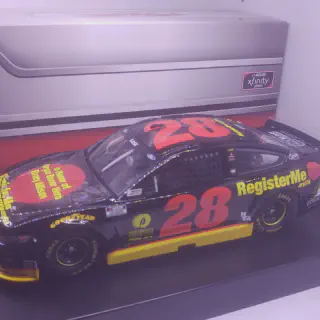 img/4528_so-you-wanna-know-about-joey-gase-diecasts-huh.webp