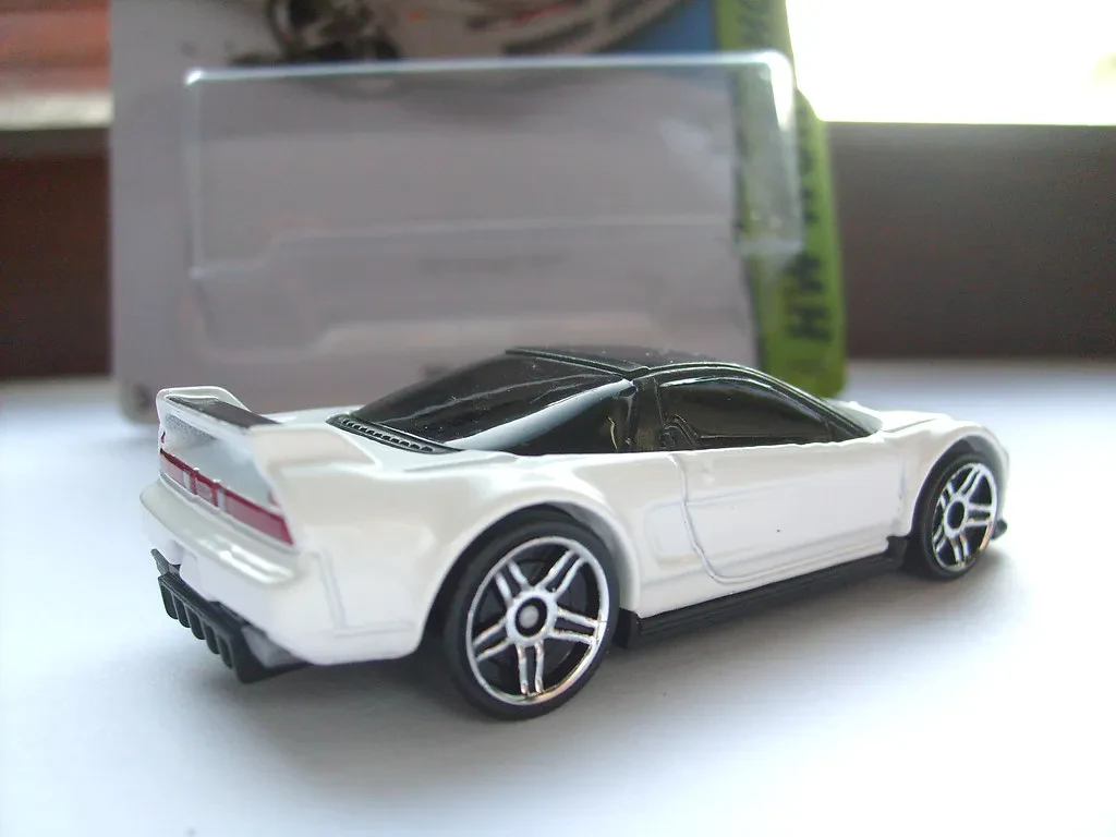 Acura NSX diecast model