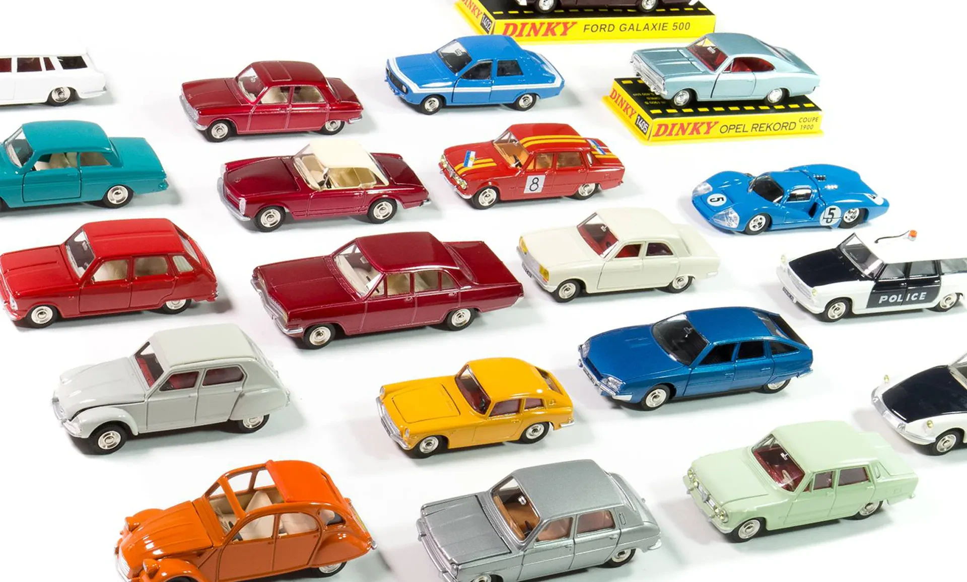 img/4563_diecast-models-down-under-a-comprehensive-look-at-collecting-in-australia.webp