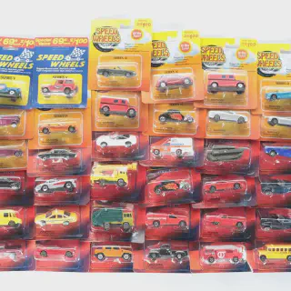 img/4249_zooming-into-the-world-of-speed-wheels-diecast-cars-a-fun-ride.webp