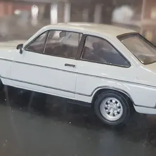 img/4335_digging-into-the-awesome-world-of-ford-escort-mk2-diecast-models.webp