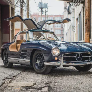 img/4258_lets-dive-deep-into-the-world-of-mercedes-300sl-gullwing-diecast-models.webp