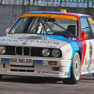 img/4256_lets-dive-into-the-world-of-bmw-m3-dtm-diecast-models.webp