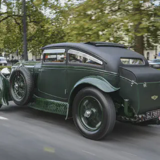img/4404_lets-talk-about-the-bentley-blue-train-diecast-shall-we.webp