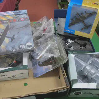 img/4174_lets-dive-deep-into-the-world-of-oxford-diecast-model-aircraft.webp